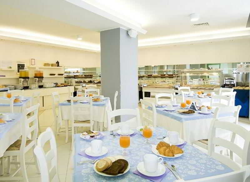 Hotel Bolivar ลิโดดิเยโซโล ภายนอก รูปภาพ