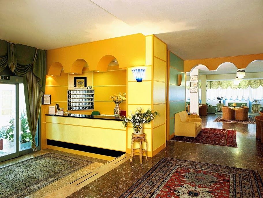 Hotel Bolivar ลิโดดิเยโซโล ภายนอก รูปภาพ