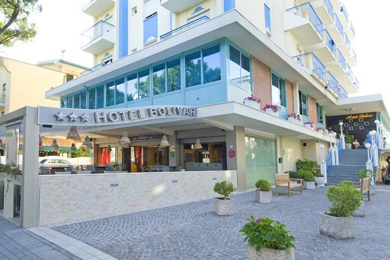 Hotel Bolivar ลิโดดิเยโซโล ภายนอก รูปภาพ